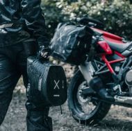 Geantă pentru rezervor pentru motocicletă SHAD WATERPROOF TR10CL cu blocare