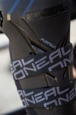Επιγονατίδες O'NEAL PUMPGUN MX Carbon Look Knee