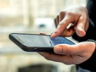 Protector de ecran din sticla QUAD LOCK - Samsung Galaxy S21FE